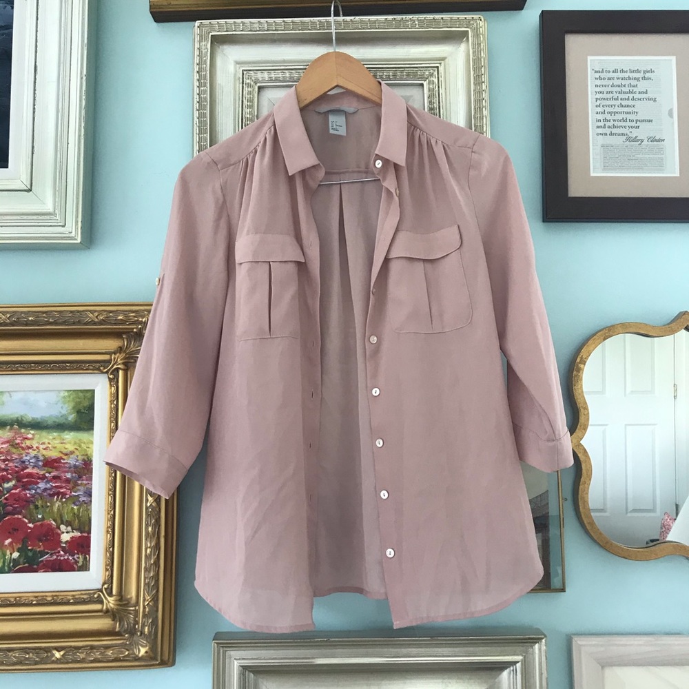 H&M light pink button-down blouse